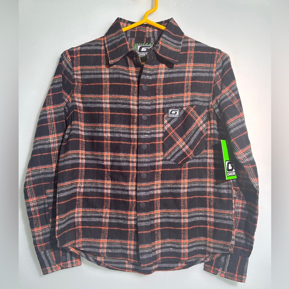 NWT Grom 100% cotton shirt for young boys size: 6-7 S